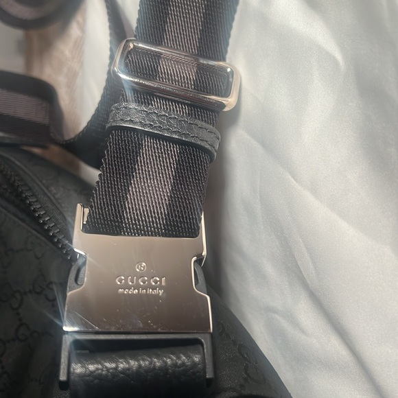 Gucci Nylon Monogram Fanny Pack Belt Bag
Excellent condition
Only wore once - Picture 3 of 6